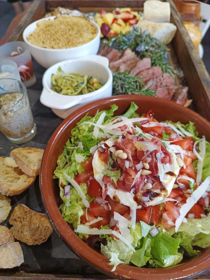 Le Pavillon Des Pivoines Bed & Breakfast Hyeres Bagian luar foto